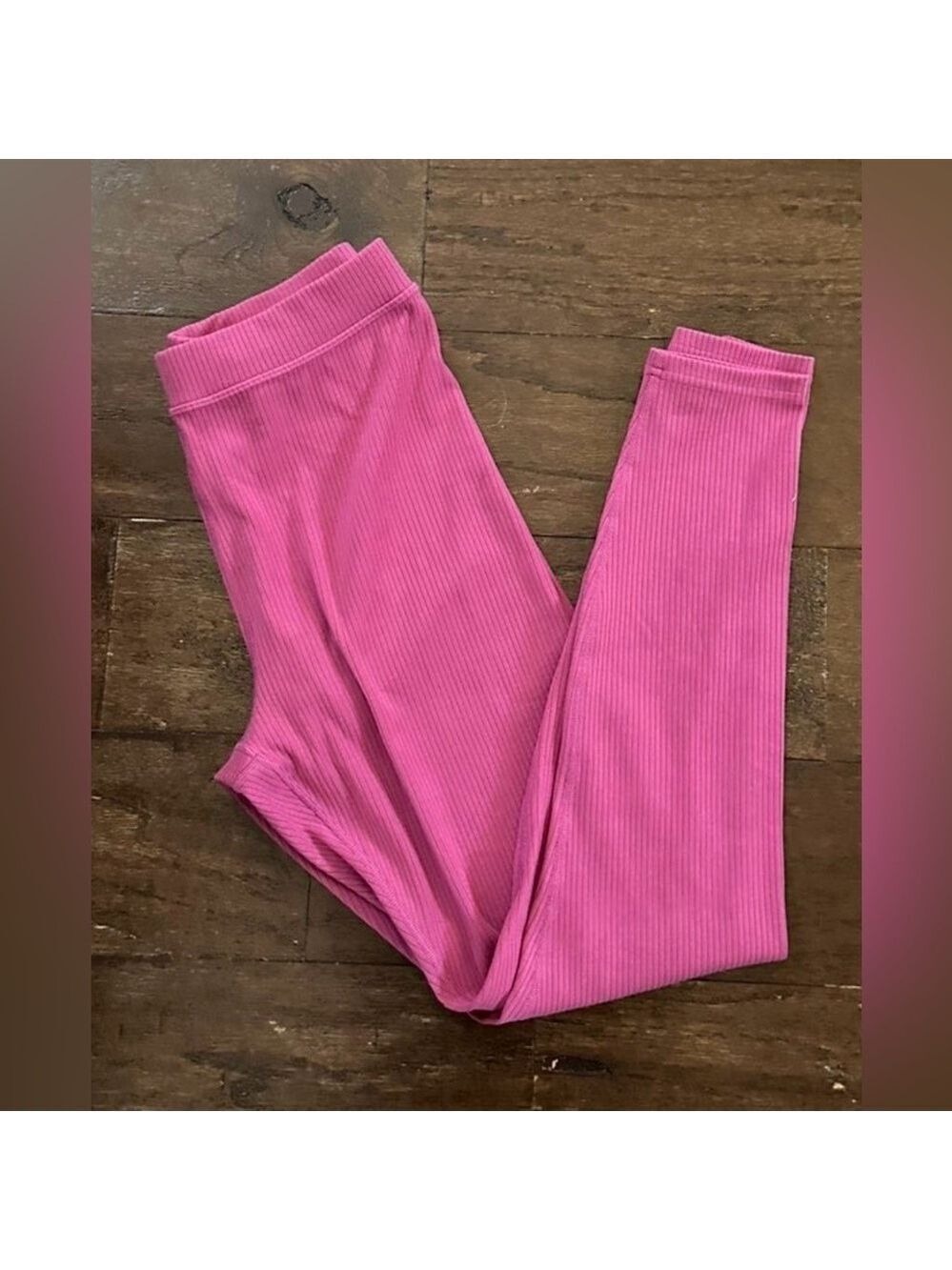 ALO Blissful 7/8 Ribbed Leggings High-Rise
Pink Size Small - Picture 3 of 9